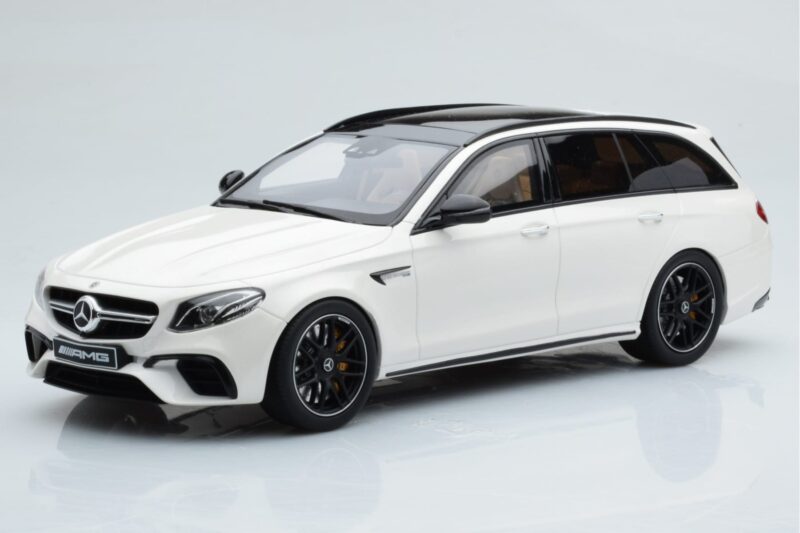 Mercedes AMG E63 S S213 T-Model Biały GT Spirit 1:18 GT795 Żywica