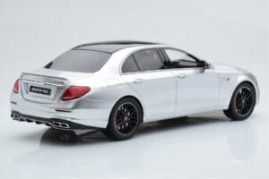 Mercedes AMG E63 S W213 Srebrny GT Spirit 1:18 GT230 Żywica — zdjęcie 2 z 6