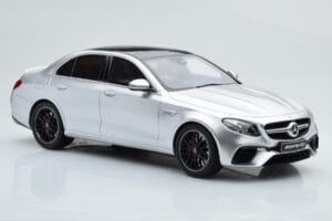 Mercedes AMG E63 S W213 Srebrny GT Spirit 1:18 GT230 Żywica — zdjęcie 4 z 6
