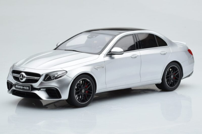 Mercedes AMG E63 S W213 Srebrny GT Spirit 1:18 GT230 Żywica