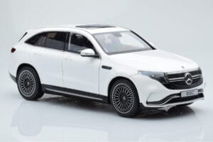 Mercedes EQC 400 Diamond Biały NZG 1:18 B66963756 Metal — zdjęcie 6 z 8