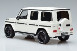 Mercedes AMG G63 W463 Biały GT Spirit 1:18 KJ038 Metal — zdjęcie 5 z 6