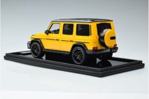Mercedes AMG G63 W463 Żółty MotorHelix 1:18 MH018 Y Żywica — zdjęcie 5 z 7
