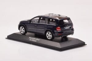 Mercedes GL X164 Tanzanite Niebieski Minichamps 1:43 B66962228 Metal — zdjęcie 3 z 4