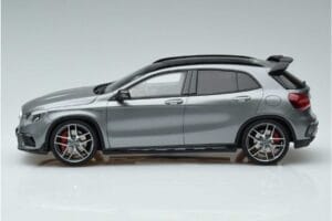 Mercedes AMG GLA 45 X156 Edycja Dealerska GT Spirit 1:18 B66960467 Żywica — zdjęcie 3 z 6