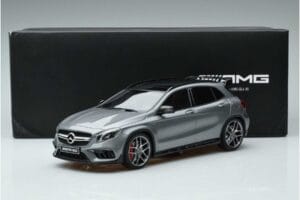 Mercedes AMG GLA 45 X156 Edycja Dealerska GT Spirit 1:18 B66960467 Żywica — zdjęcie 6 z 6