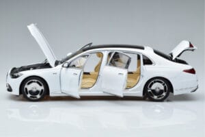 Mercedes Maybach S600 W222 V12 Biturbo Diamond Biały Almost Real 1:18 820116 Metal — zdjęcie 5 z 11