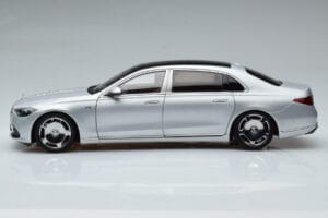 Mercedes Maybach S600 W222 V12 Biturbo Hightech Srebrny Almost Real 1:18 820118 Metal — zdjęcie 5 z 12