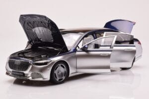 Mercedes Maybach S680 W223 Nautical Niebieski Cirrus Srebrny Almost Real 1:18 820125 Metal — zdjęcie 2 z 8