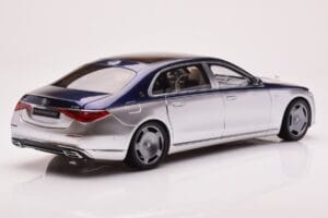 Mercedes Maybach S680 W223 Nautical Niebieski Cirrus Srebrny Almost Real 1:18 820125 Metal — zdjęcie 3 z 8