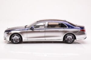 Mercedes Maybach S680 W223 Nautical Niebieski Cirrus Srebrny Almost Real 1:18 820125 Metal — zdjęcie 4 z 8
