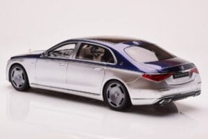 Mercedes Maybach S680 W223 Nautical Niebieski Cirrus Srebrny Almost Real 1:18 820125 Metal — zdjęcie 7 z 8