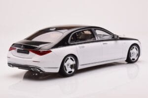 Mercedes Maybach S680 W223 Obsidian Czarny Diamond Biały Almost Real 1:18 820121 Metal — zdjęcie 3 z 7