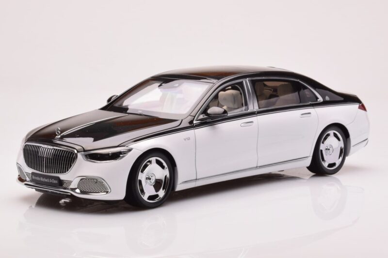 Mercedes Maybach S680 W223 Obsidian Czarny Diamond Biały Almost Real 1:18 820121 Metal