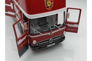 Mercedes O317 Porsche Transporter Czerwony CMR 1:18 CMR149 Metal — zdjęcie 6 z 12
