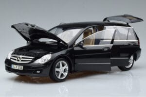 Mercedes R-Class W251 Obsidian Czarny Minichamps 1:18 B66962325 Metal — zdjęcie 2 z 7