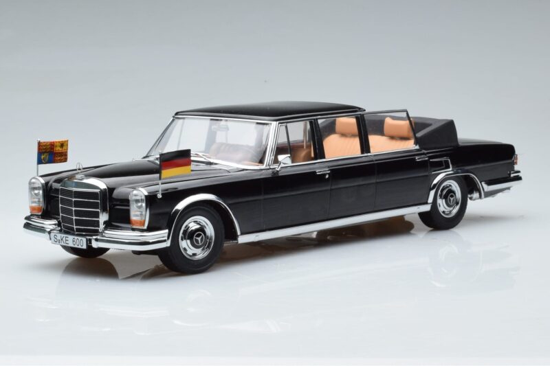 Mercedes 600 Pullman W100 Landaulet Queen Elizabeth II KK-Scale 1:18 KKDC181185 Metal