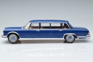 Mercedes S-Class 600 W100 LWB Pullman Ciemnoniebieski MCG 1:18 MCG18189 Metal — zdjęcie 3 z 6