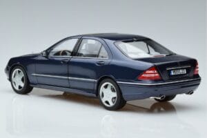Mercedes S55 AMG W220 Niebieski Norev 1:18 183817 Metal — zdjęcie 6 z 7