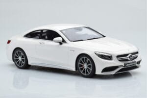 Mercedes AMG S63 C217 Coupe Biały GT Spirit 1:18 B66960372 Żywica — zdjęcie 4 z 6