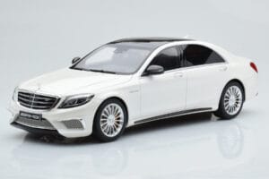Mercedes AMG S65 W222 Biały GT Spirit 1:18 Mercedes AMG S65 W222 Biały GT Spirit 1:18 B66960371 Żywica