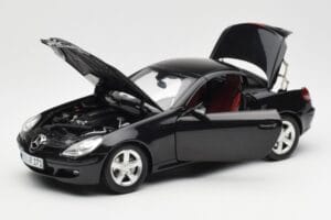 Mercedes SLK R171 Obsidian Czarny Metallic Minichamps 1:18 B66962319 Metal — zdjęcie 3 z 9