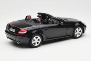 Mercedes SLK R171 Obsidian Czarny Metallic Minichamps 1:18 B66962319 Metal — zdjęcie 4 z 9