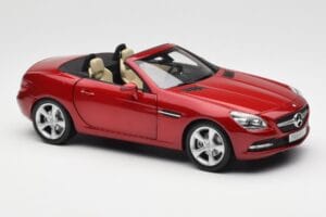 Mercedes SLK R172 Designo Zircon Czerwony Minichamps 1:18 B66960513 Metal — zdjęcie 6 z 8