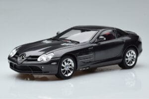 Mercedes SLR McLaren Czarny CMC 1:18 M-045F Metal