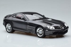 Mercedes SLR McLaren Czarny CMC 1:18 M-045F Metal — zdjęcie 6 z 10