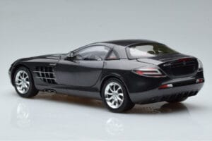 Mercedes SLR McLaren Czarny CMC 1:18 M-045F Metal — zdjęcie 7 z 10
