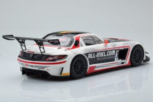 Mercedes SLS AMG GT3 Munnich Motorsport #38 M. Basseng / M. Winkelhock Champions FIA GT1 World Championship 2012 Minichamps 1 — zdjęcie 2 z 6