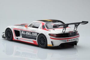 Mercedes SLS AMG GT3 Munnich Motorsport #38 M. Basseng / M. Winkelhock Champions FIA GT1 World Championship 2012 Minichamps 1 — zdjęcie 5 z 6