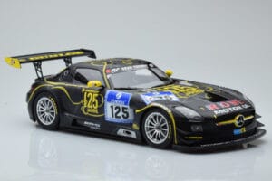 Mercedes SLS AMG GT3 Rowe Racing #125 Zehe / Bullitt / Renger / Hartung ADAC 24 Hours of Nurburgring 2013 Minichamps 1:18 151 — zdjęcie 4 z 6