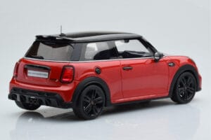Mini Cooper S JCW F56 Czerwony Otto 1:18 OT984 Żywica — zdjęcie 2 z 6