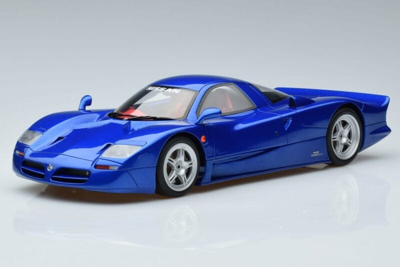 Nissan R390 GT1 Road Car GT Spirit 1:18 GT403 Żywica