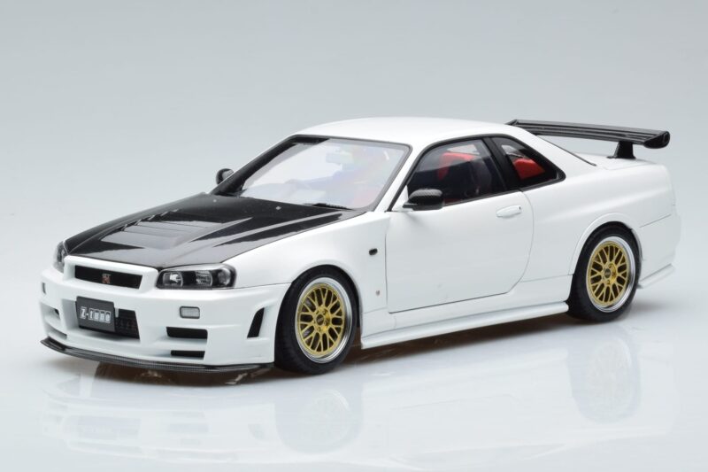 Nissan Skyline GT-R R34 Nismo Z-Tune Biały MotorHelix 1:18 M83407 Metal