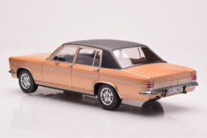 Opel Diplomat B Beżowy Metaliczny MCG 1:18 MCG18335 Metal — zdjęcie 5 z 6