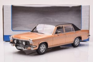 Opel Diplomat B Beżowy Metaliczny MCG 1:18 MCG18335 Metal — zdjęcie 6 z 6