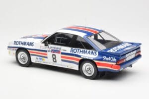 Opel Manta 400 Rothmans #8 J. McRae / I. Grindrod Lombard RAC Rally 1983 IXO 1:18 18RMC038A Metal — zdjęcie 5 z 6