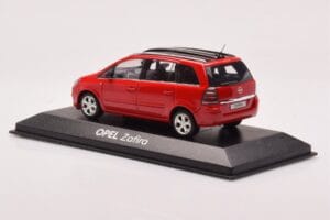 Opel Zafira B OPC Czerwony Minichamps 1:43 400045300 Metal — zdjęcie 3 z 4