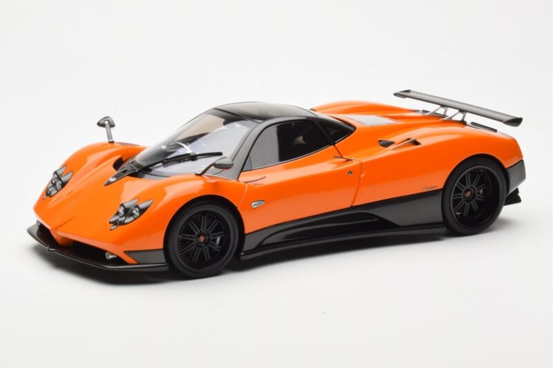 Pagani Zonda F Pomarańczowy St Tropez Almost Real 1:18 850409001 Metal