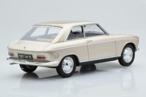 Peugeot 204 Coupe Beżowy Otto 1:18 OT1024 Żywica — zdjęcie 2 z 6