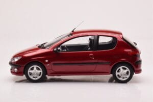 Peugeot 206 S16 Czerwony Otto 1:18 OT1039 Żywica — zdjęcie 3 z 6