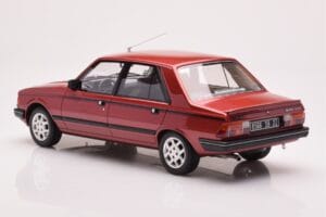 Peugeot 305 GTX Czerwony Plaisir Otto 1:18 OT1032 Żywica — zdjęcie 5 z 6
