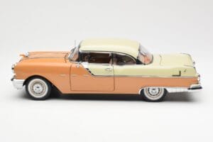 Pontiac Star Chief Hardtop Czerwony Biały Sun Star 1:18 5043 Metal — zdjęcie 4 z 8