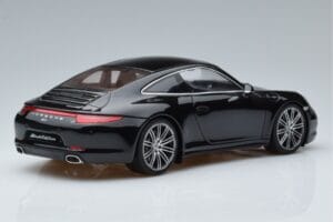 Porsche 911 991 Carrera 4 Black Edition GT Spirit 1:18 GT114 Żywica — zdjęcie 2 z 6