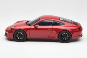 Porsche 911 991 Carrera GTS Carmine Czerwony Schuco 1:18 450039000 Metal — zdjęcie 4 z 8