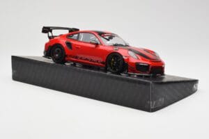 Porsche 911 GT2 RS 991 MR Manthey Racing Nordschleife Record Minichamps 1:18 MR-911-GT2RS-1803 Metal — zdjęcie 4 z 6