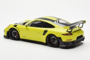 Porsche 911 991.2 GT2 RS Jasny Zielony Z Czarnymi Felgami Magnezowymi Minichamps 1:18 155068300 Metal — zdjęcie 5 z 6